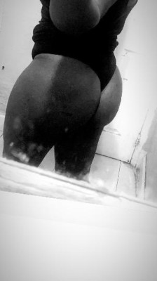 MOCHA 🍫ONE NIGHT ONLYYYY 👅$60 CAR DATES // $100 OUT CALLS// SPECIAL 🎊🥳// // HEAD GOAT 😈💕!