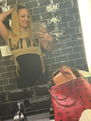 Sexy Playmate Looking For The Party !!