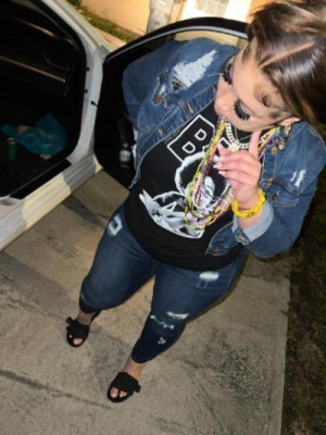 LOOKING FOR MY DAY ONES🤟🏽ITS SWEET PWUSSY SATURDAY🍑🥭🍯LETS GET INTO IT