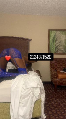 Slim, Sexy & Petite Treat Ready 2 Meet 🔥🐱