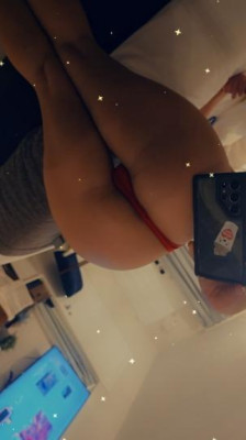 BREAKFAST IN BED OR HEAD IN BED ❤VIDEO CHAT SPECIALS ❤BY❤ THE BEAUTIFUL BOOTYLICIOUS BUBBLY BLONDE😘5'2😘