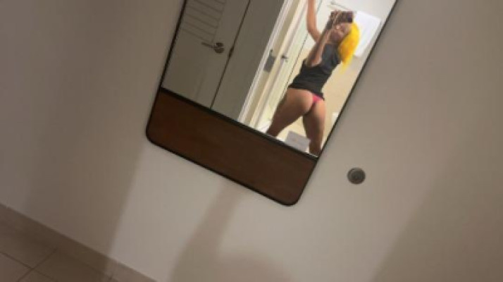 Incall located off tamiami trail n s east ave