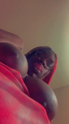 QV 2⃣ Pop Special 80- AVAILABLE 😊NO OUTCALLS
