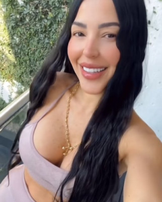 Soy una chica muy caliente dispuesta a conplacerte en todo 🔥🔥