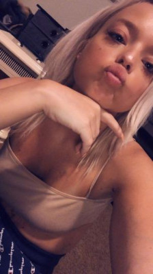 Last Night Here‼Upscale petite🍭 Blonde Bombshell💦🩷💦❄🐰✨🏆