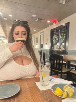 ❤💘❤ PAWG ! PAWG ! PAWG ! ❤💘❤ NOW VISITING THE WEST PALM BEACH AREA ✈ HERE FOR A GOOD TIME NOT A LONG TIME 💃🏽