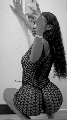 Your favorite Jamaican playmate 🇯🇲🤎 here for a good time not a long time .... Your Place or Mine 🥰