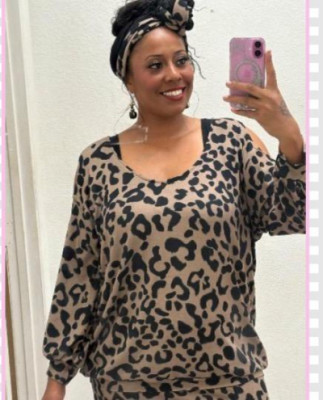 😘😍 MASSAGES MANICURE PEDICURE FACIAL BACK SCRUB ❤️❤️