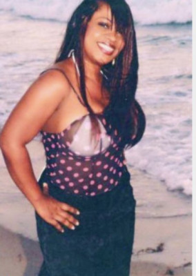 Ebony beauty magical hand amazing body work call or text 954.646.0005