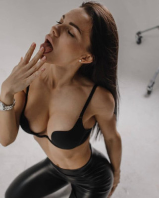 INCALL+GFE +FS+ FETISH