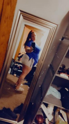 👑Karrma🍑 Come see me while I'm here baby! Let me please you!
